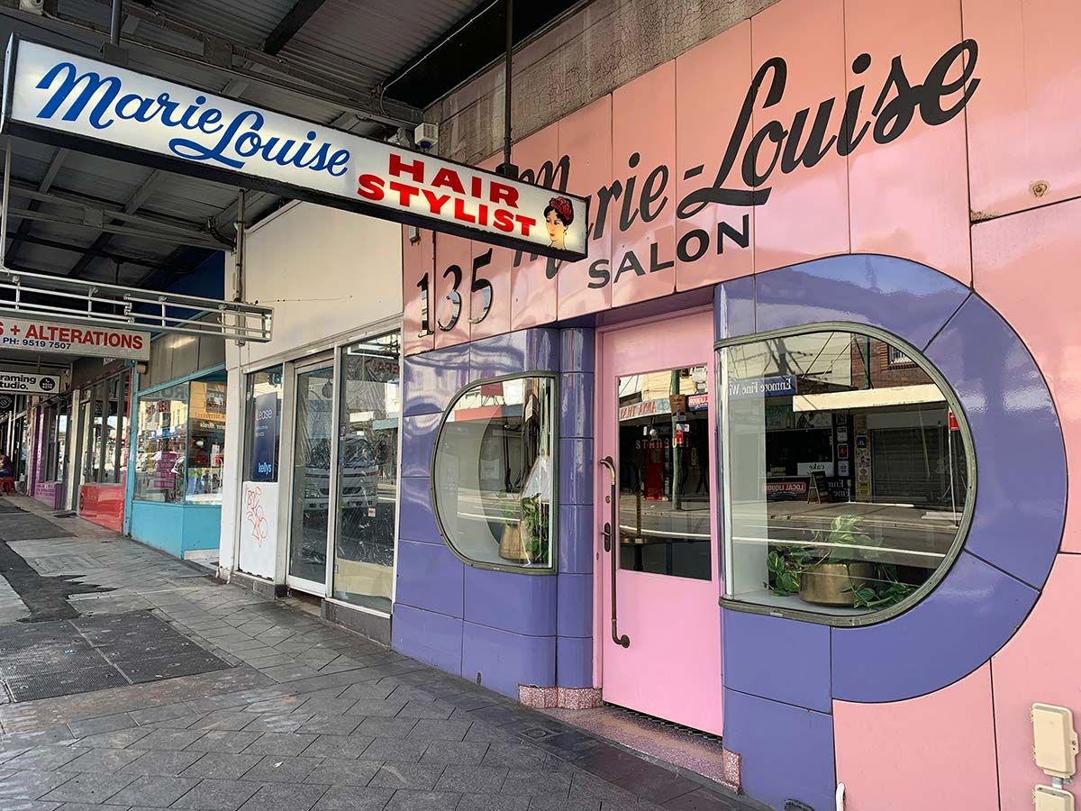 Marie-Louise Salon