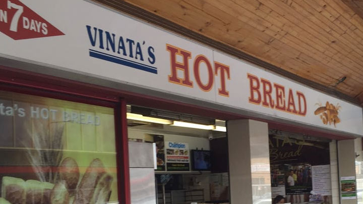 hot bread bakery sign Vinata